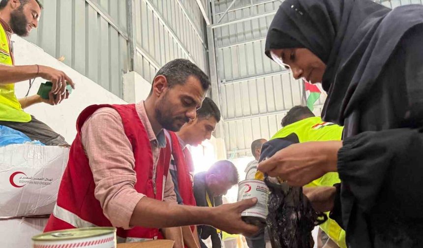 Türk Kızılay’ın İyilik Gemisi yardımları Gazze’de