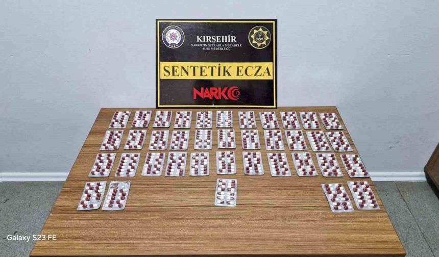 Uyuşturucu operasyonu: 527 adet sentetik hap ele geçirildi