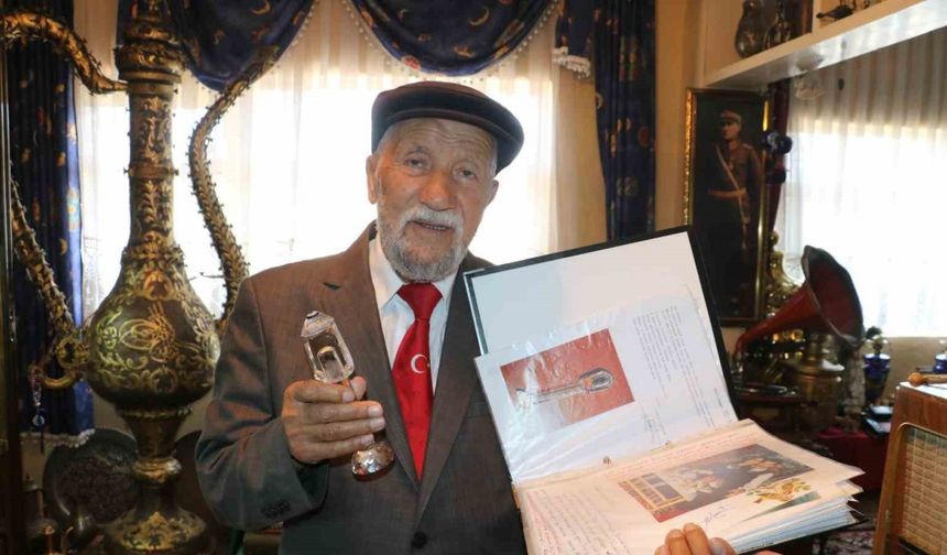 Vefat eden eşinin saçlarını saklıyordu, tedavi gördüğü hastanede hayatını kaybetti