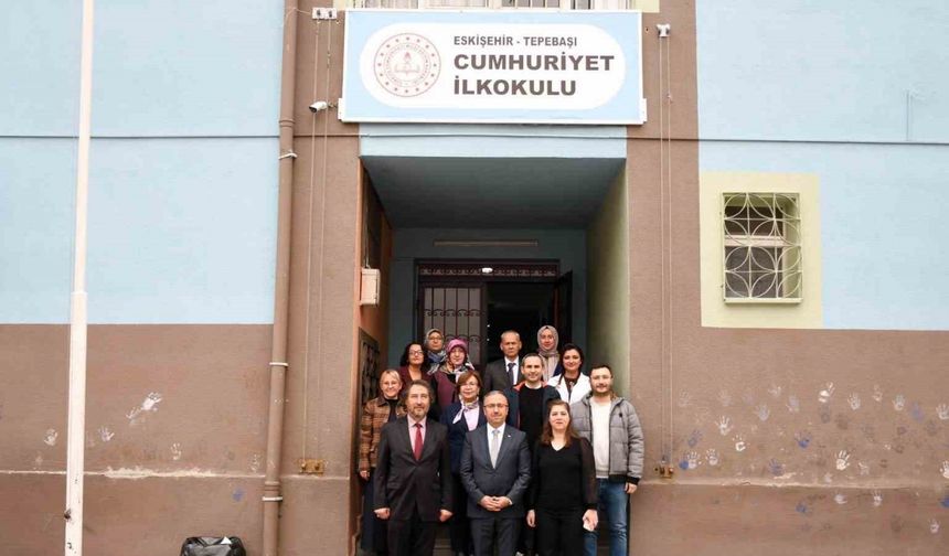 1896 yılından beri ayakta olan tarihi okul eğitime devam ediyor