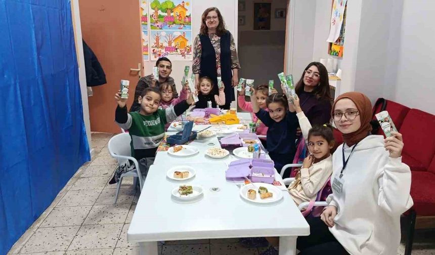 İlkokul öğrencilerine diş sağlığı eğitimi verildi