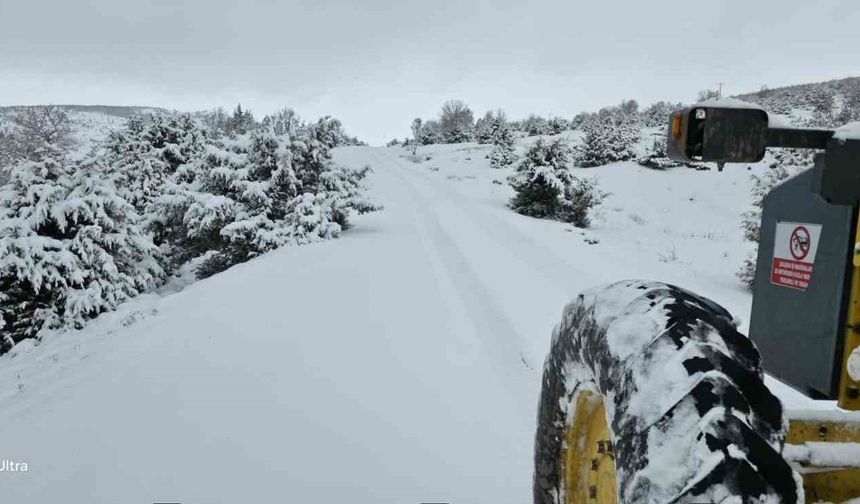 Kar yağışı sonrası ekipler harekete geçti