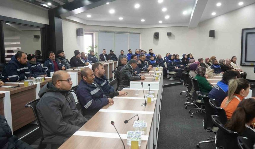 Belediye personeline 'sanal kumar' farkındalık eğitimi