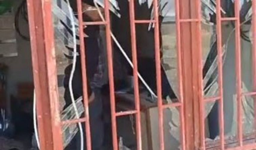 Yıldırım korku dolu anlar yaşattı