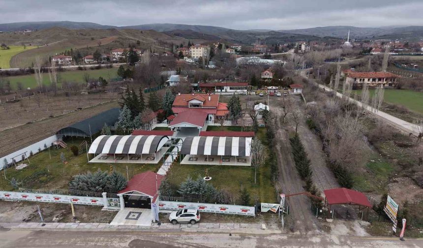 Ankaralı iki kardeş azmetti, hayallerini kır bahçesine dönüştürdü