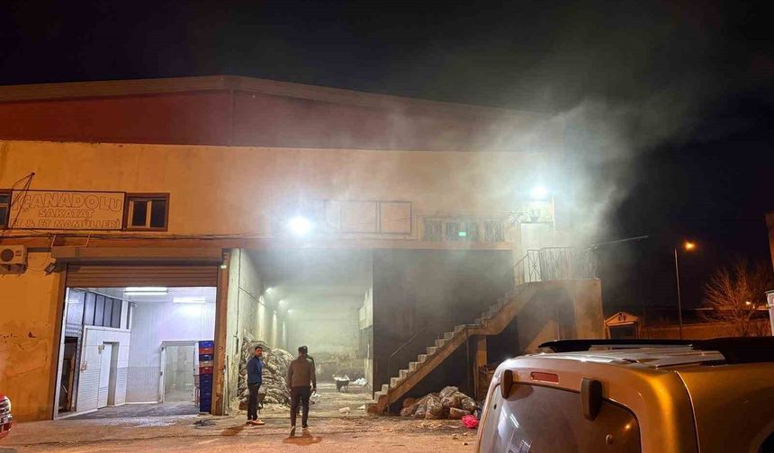 Hayvansal yan ürünler tesisinde yangın