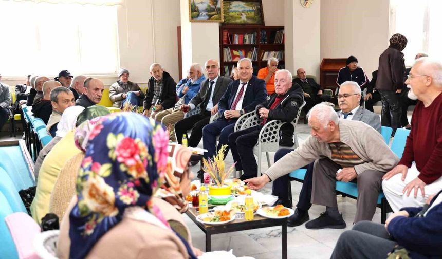 Atık kumaşlar huzurevine umut oldu