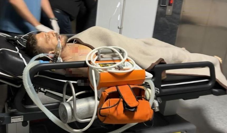 20 yaşındaki gencin, annesinin sevgilisini bıçaklayarak ağır yaraladığı adam öldü