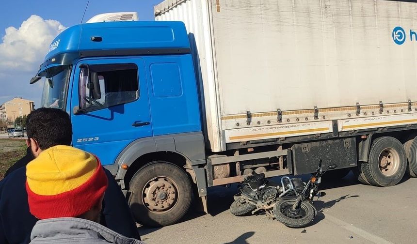 İki ayrı kazada 3 kişi yaralandı