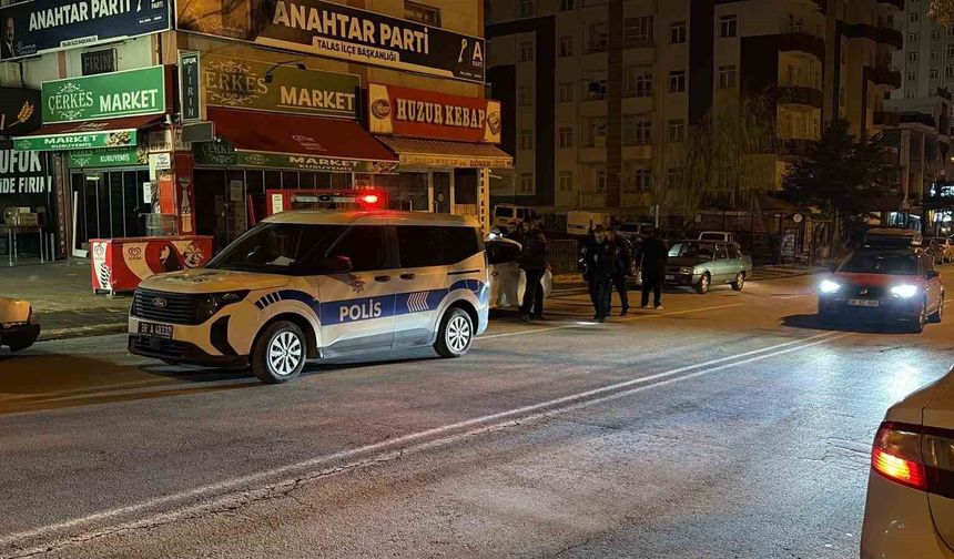 İki grup arası bıçaklı kavga: 2 yaralı