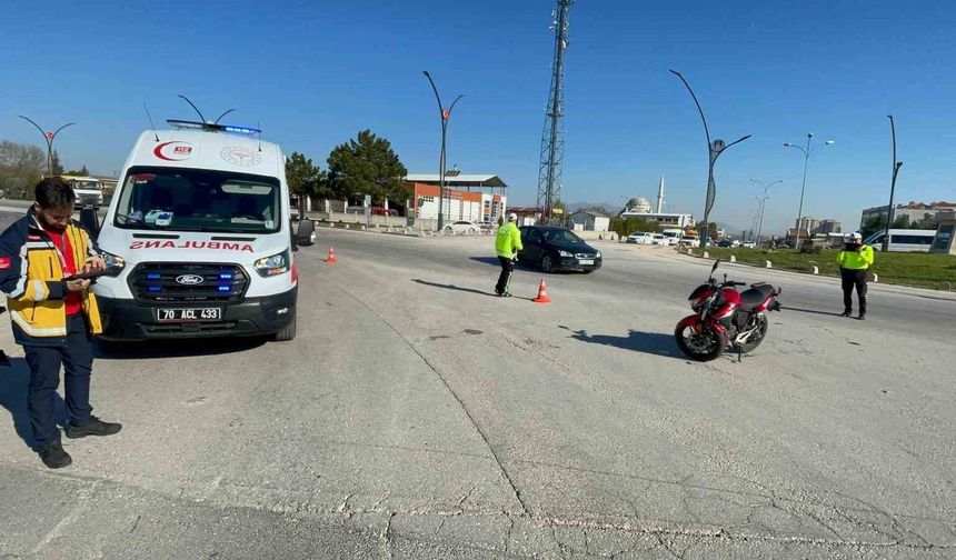 Motosiklet kazası kamerada: 1 yaralı