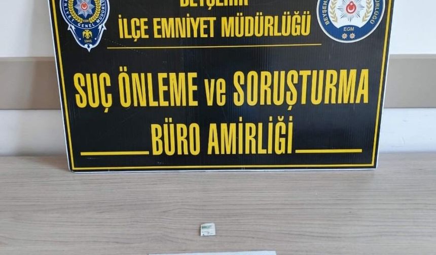 Polis ekiplerinden uyuşturucu ve kaçakçılık operasyonu