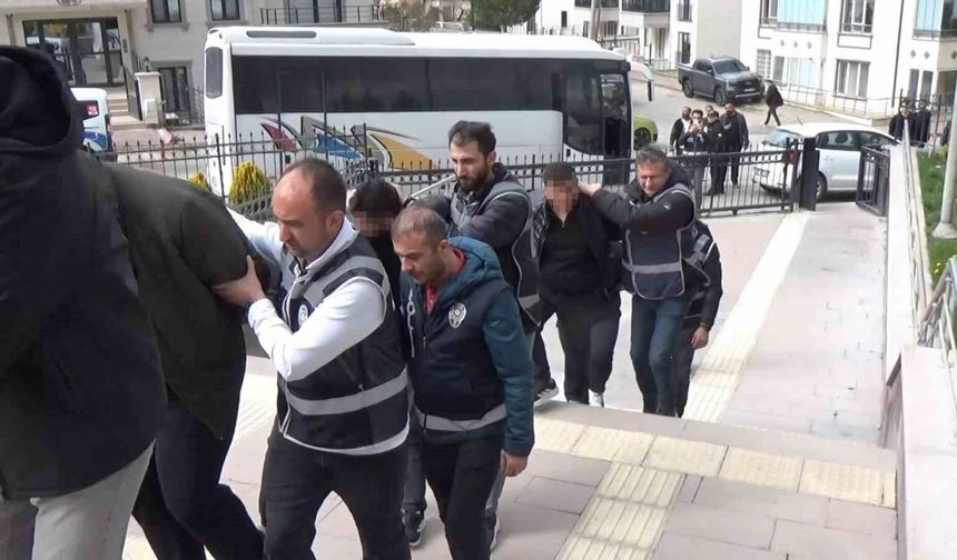 Sahte dolar operasyonu: 4 kişi tutuklandı