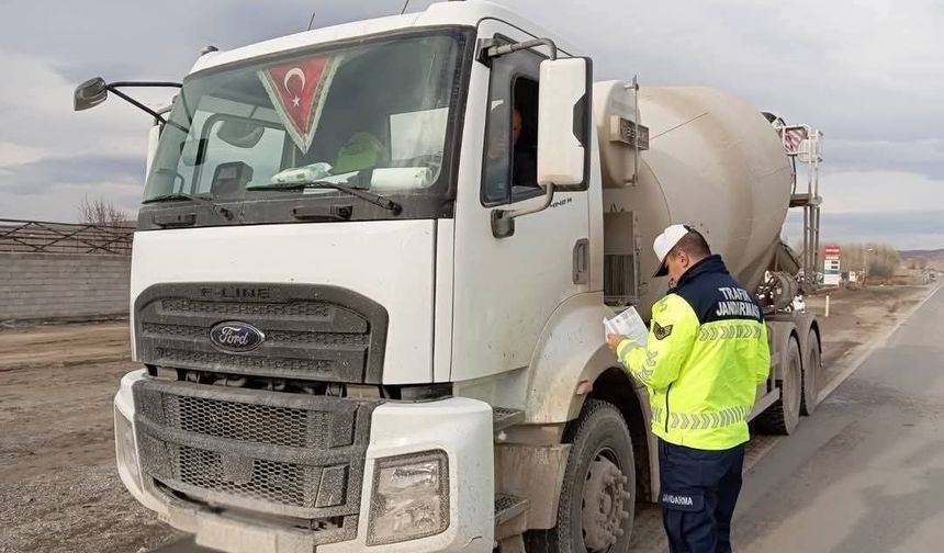 Üç ayda 522 bin 364 kişiyi sorguladı