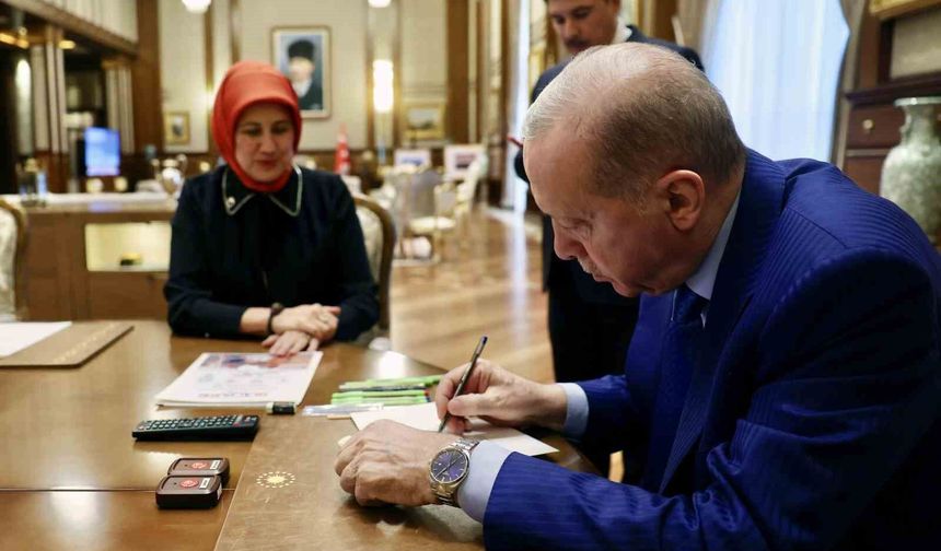 Cumhurbaşkanı Erdoğan, kurban vekaletini Türk Kızılay'a verdi