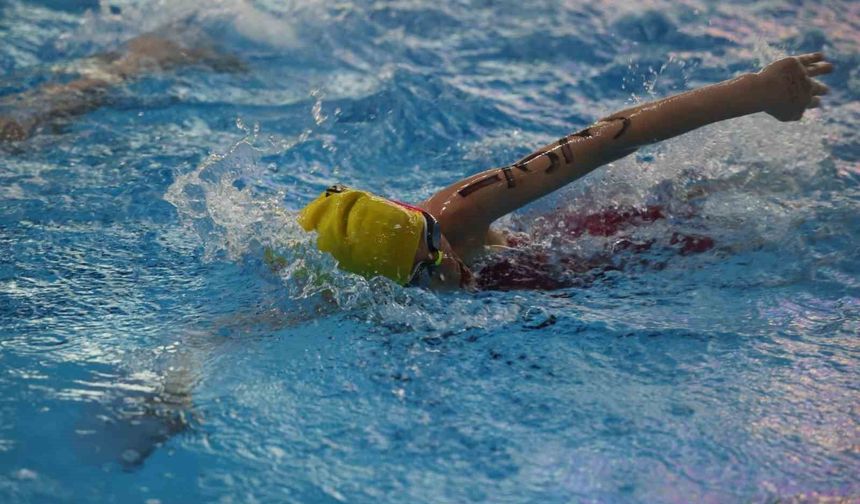 Niğde'de aquathlon heyecanı yaşandı: 203 sporcu Türkiye Şampiyonası bileti aldı