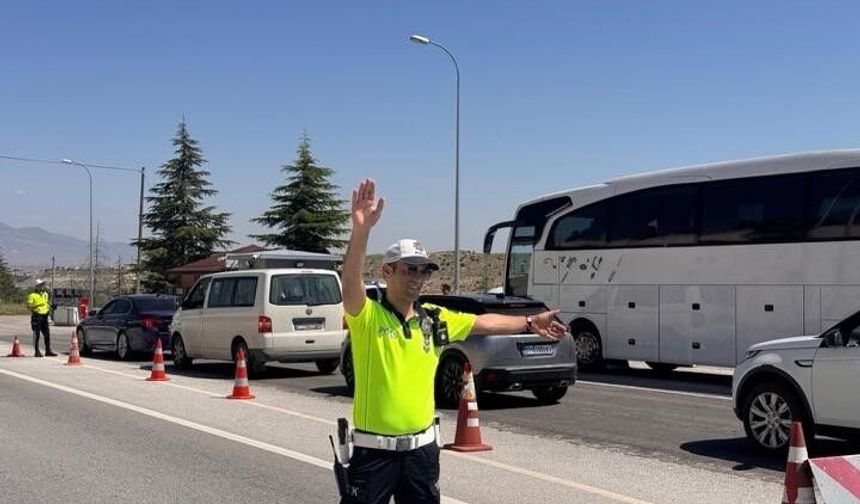 Aranan 15 kişi tutuklandı