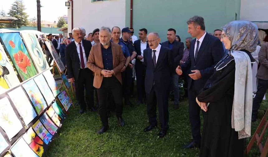 El emeği eserler görücüye çıktı