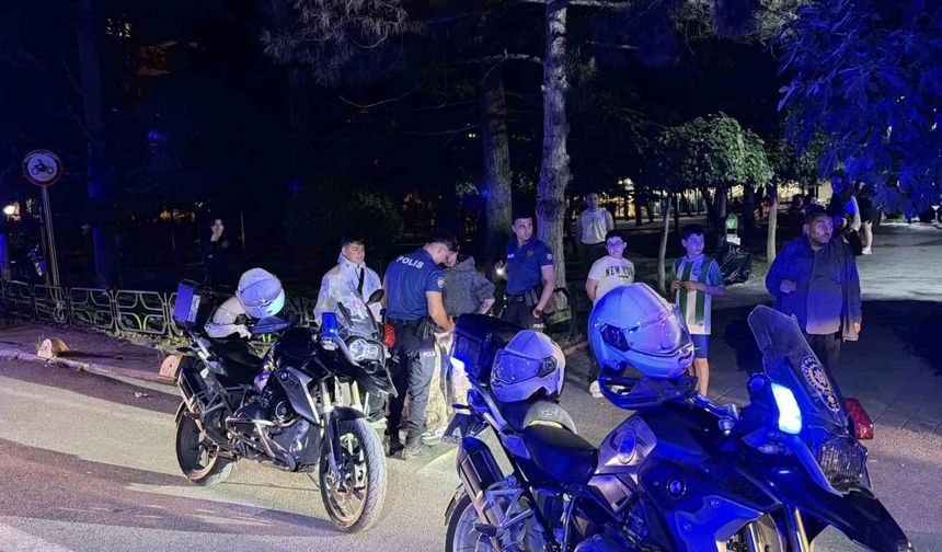 Parkta alkol alan şahıslar arasında kavga