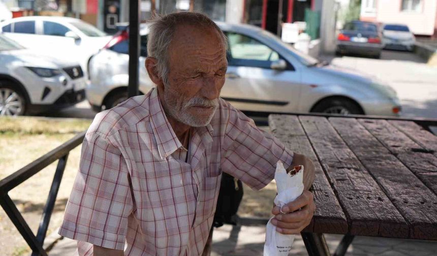 34 yıldır su içemeyen yaşlı adam, 10 gündür yemek de yiyemiyor