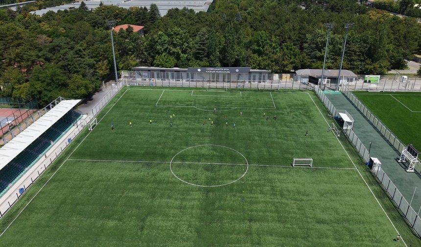 Yaz Spor Okulları'nda 10 bin 500 çocuk sporla buluştu