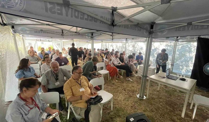11 ülkeden 49 bilim insanı Kültepe'de