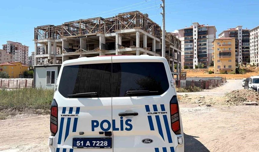 İnşaattan düşen işçi yaralandı