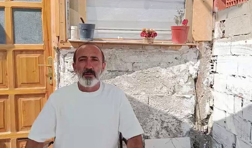 Küçük gölette 1,5 metrelik devasa balık yakaladı, mutluluğu kameraya yansıdı