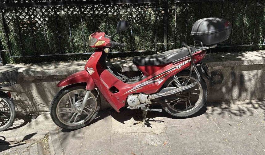 Park halinde bulunan çalıntı motorla alakalı inceleme başlatıldı