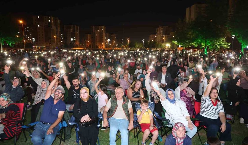 Talha Bora Öge ve Orkestrası Melikgazi'de unutulmaz bir akşam yaşattı
