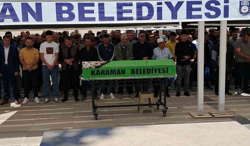 Evlerinde ölü bulunan karı koca toprağa verildi