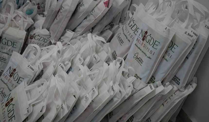 Niğde Belediyesi'nden 2 bin 286 öğrenciye eğitim desteği