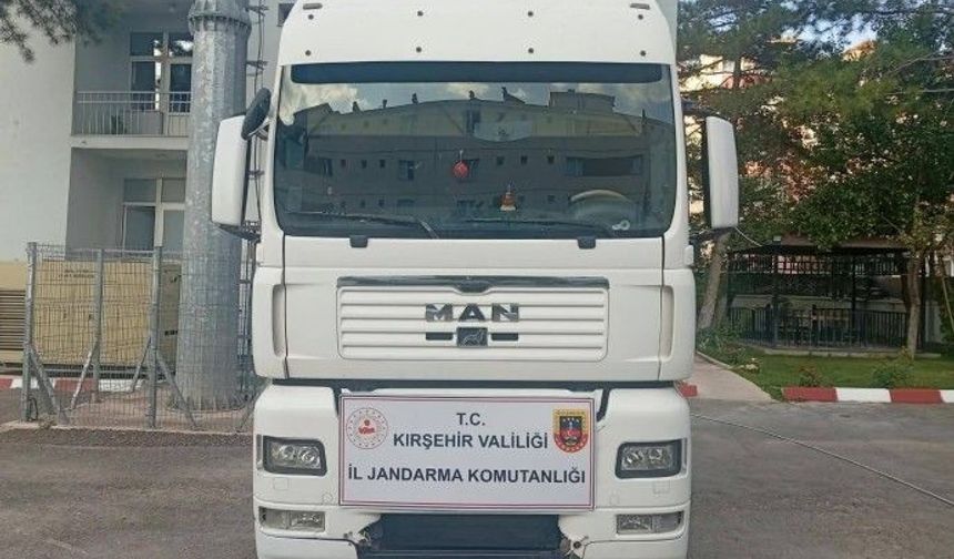 Şasesi değiştirilen tır yol kontrolünde yakalandı