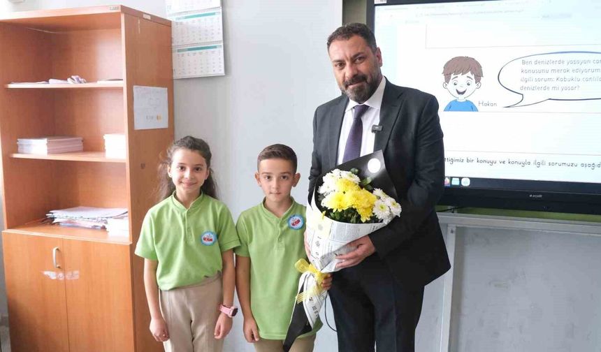 Sınıf başkanı seçim vaadini tuttu: Başkan Ekinci 3-D sınıfıyla buluştu