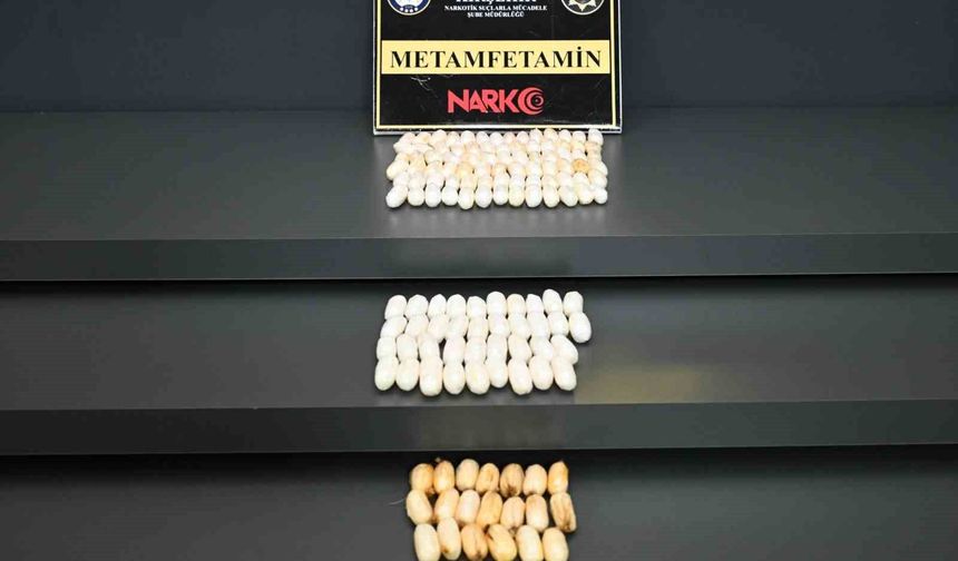 Vücutlarında 1 kilo narkotik madde taşıyan 3 şüpheli tutuklandı