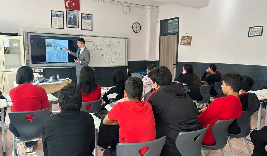 Yalıhüyük'te öğrencilere sınav süreçlerinde motivasyon ve planlama eğitimi verildi
