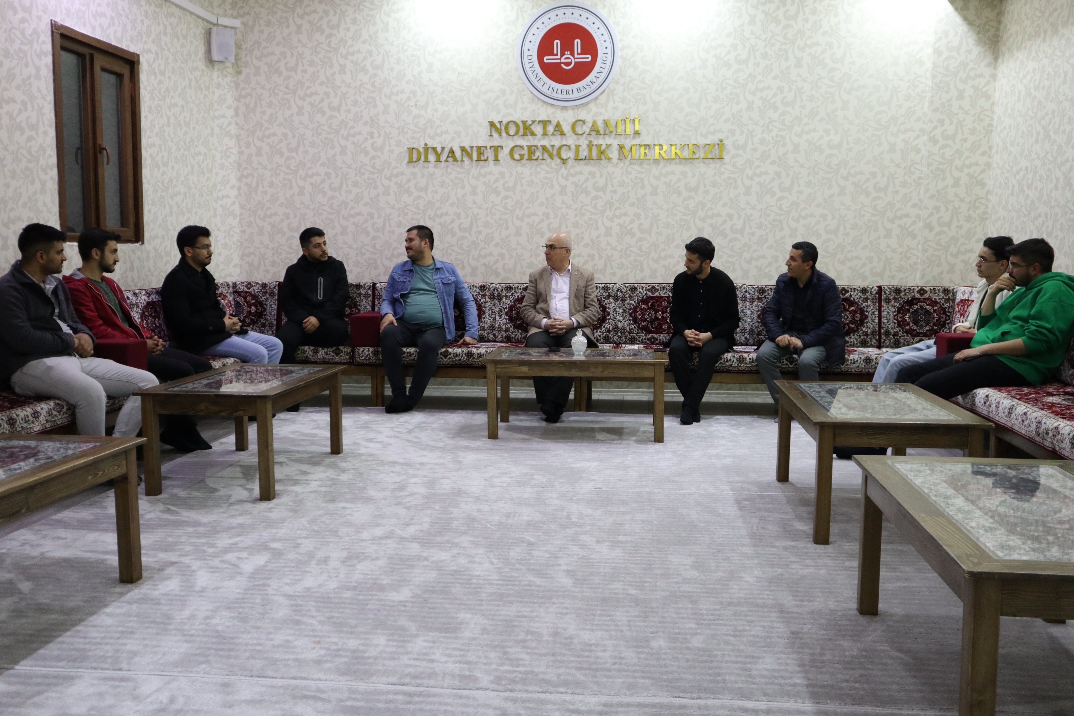 Kırıkkale Müftüsü Topal, Gençlik Merkezi’ni Ziyaret Etti (2)