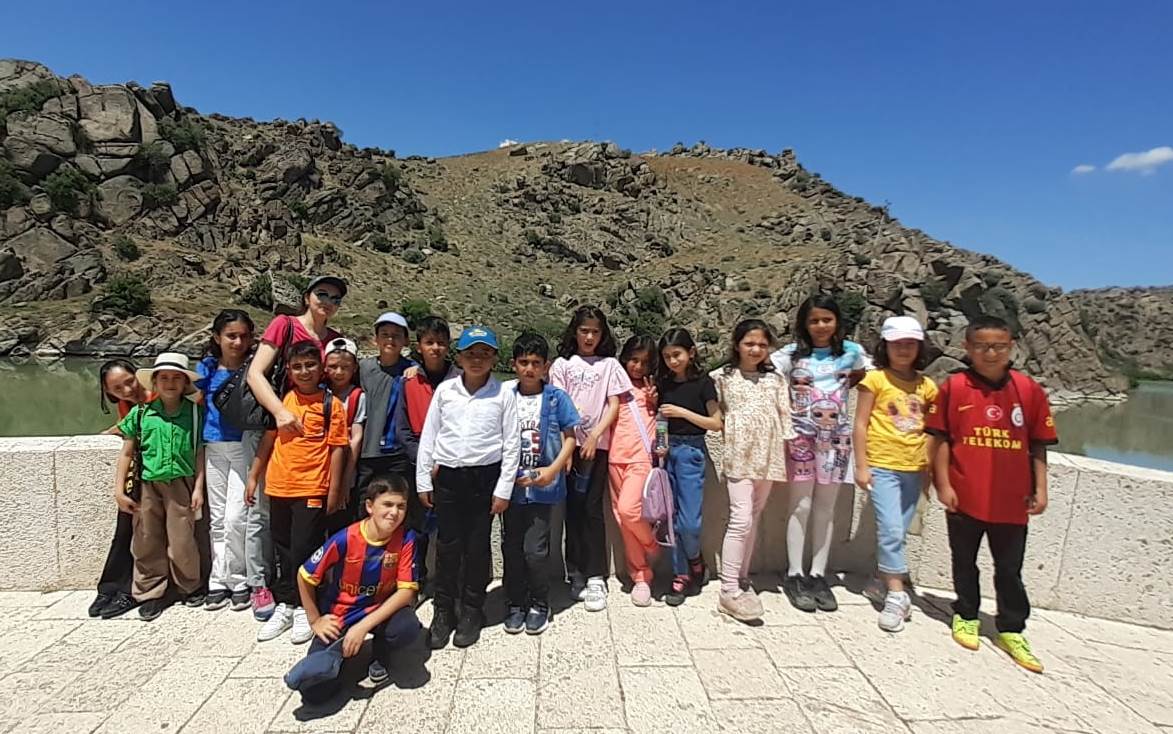 Kırıkkale Hasan Ali Yücel İlkokulu Öğrencilerinden Tarih Ve Doğa Gezisi1