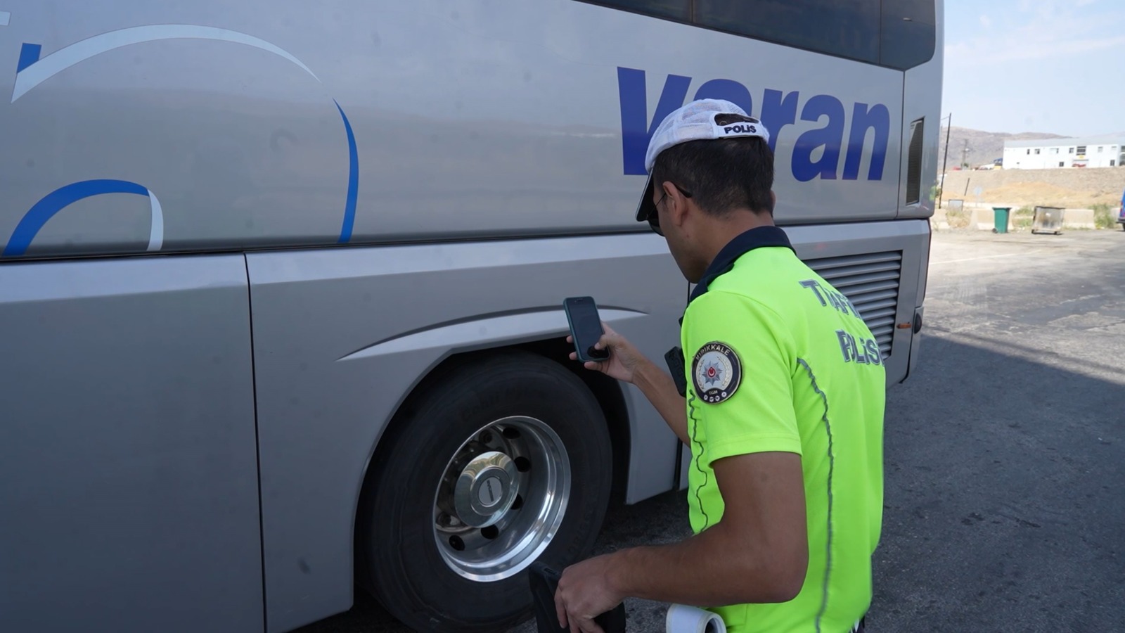 43 Ilin Geçiş Güzergahında Sıkı Denetim! Otobüsler Tek Tek Durduruldu (5)