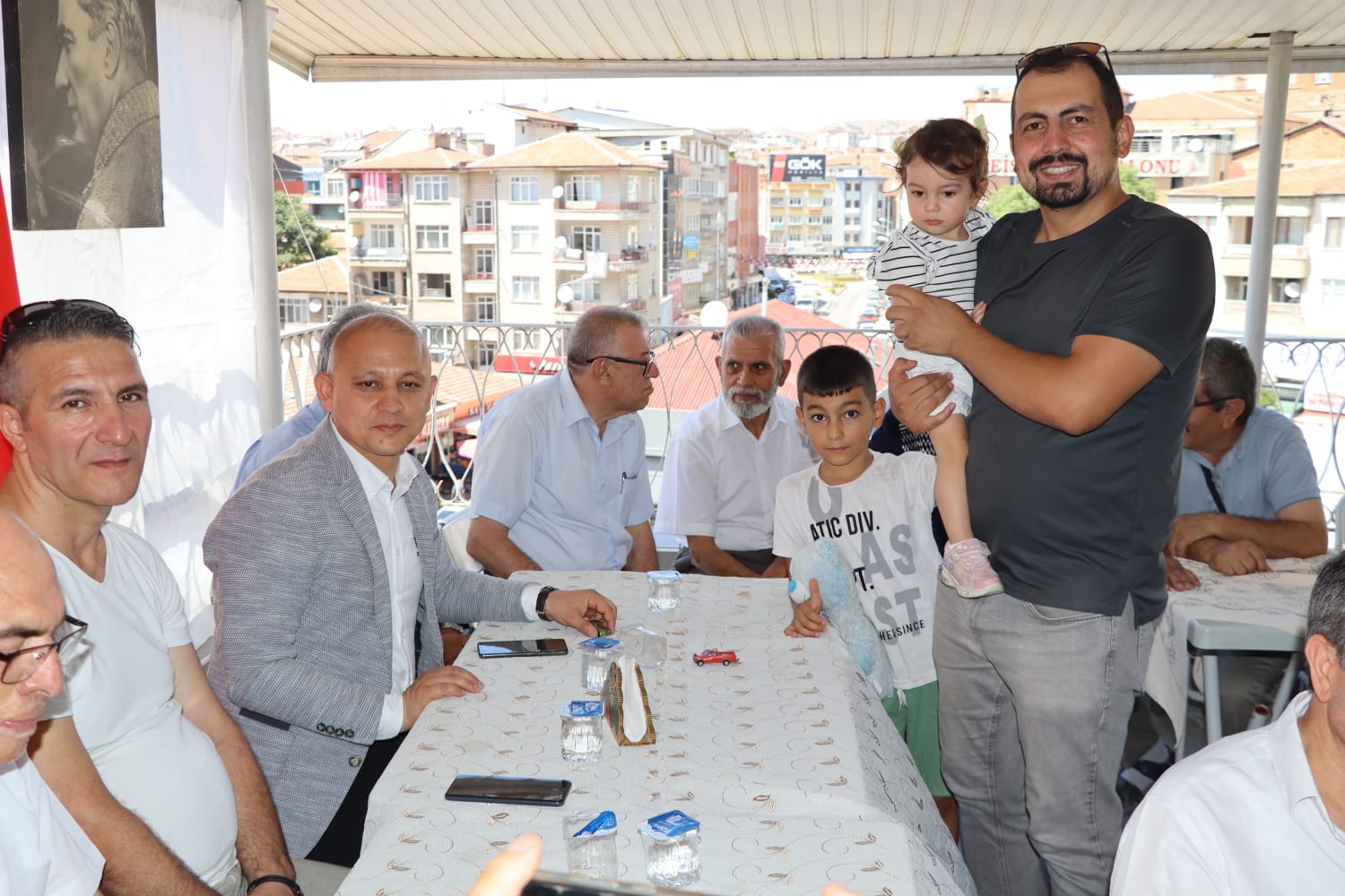 Ahmet Önal, Aşure Etkinliğinde Vatandaşlarla Bir Araya Geldi (7)