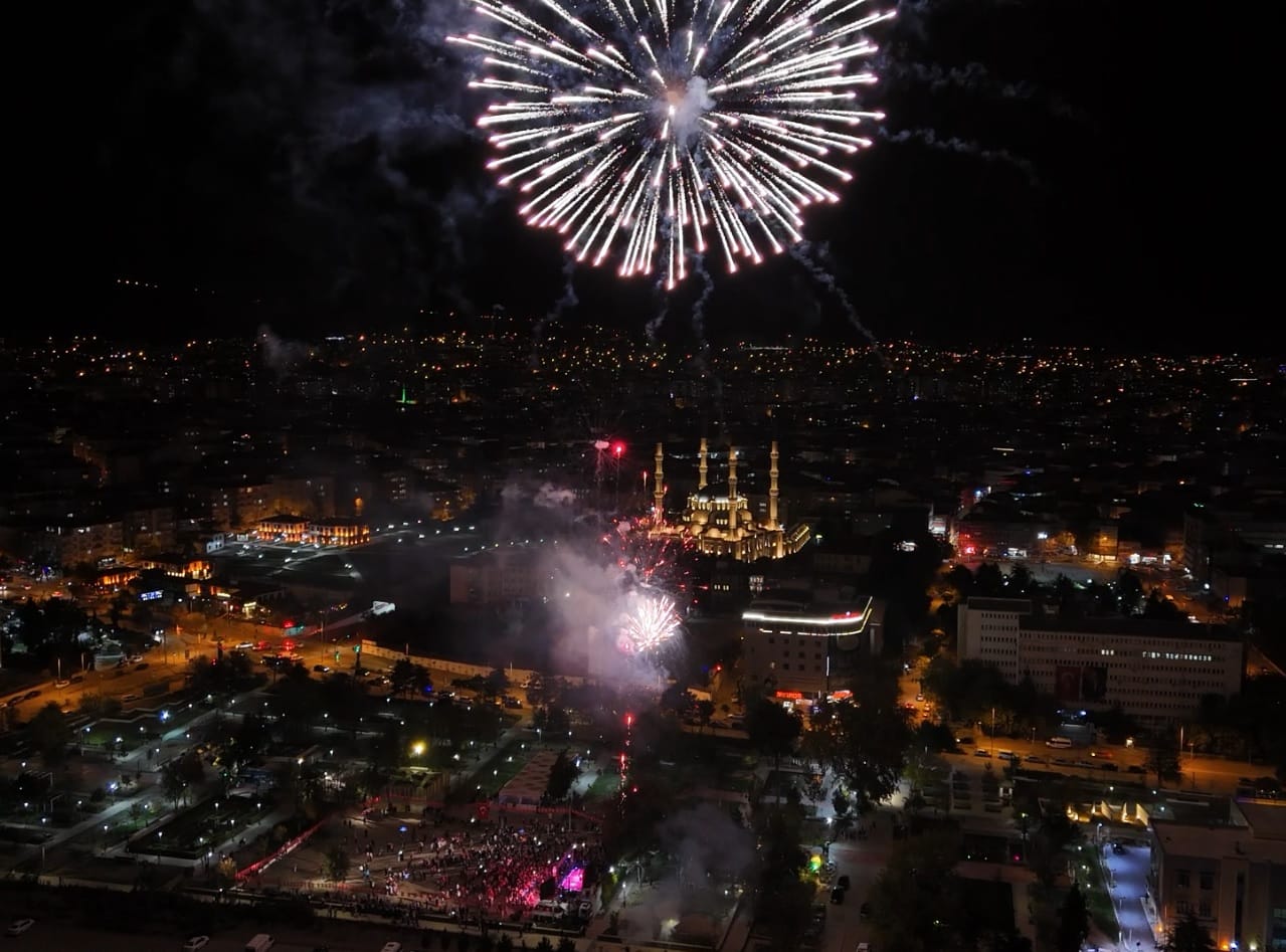 Kirikkale 29 Ekim Cumhuriyet Bayrami Manzaralari (19)