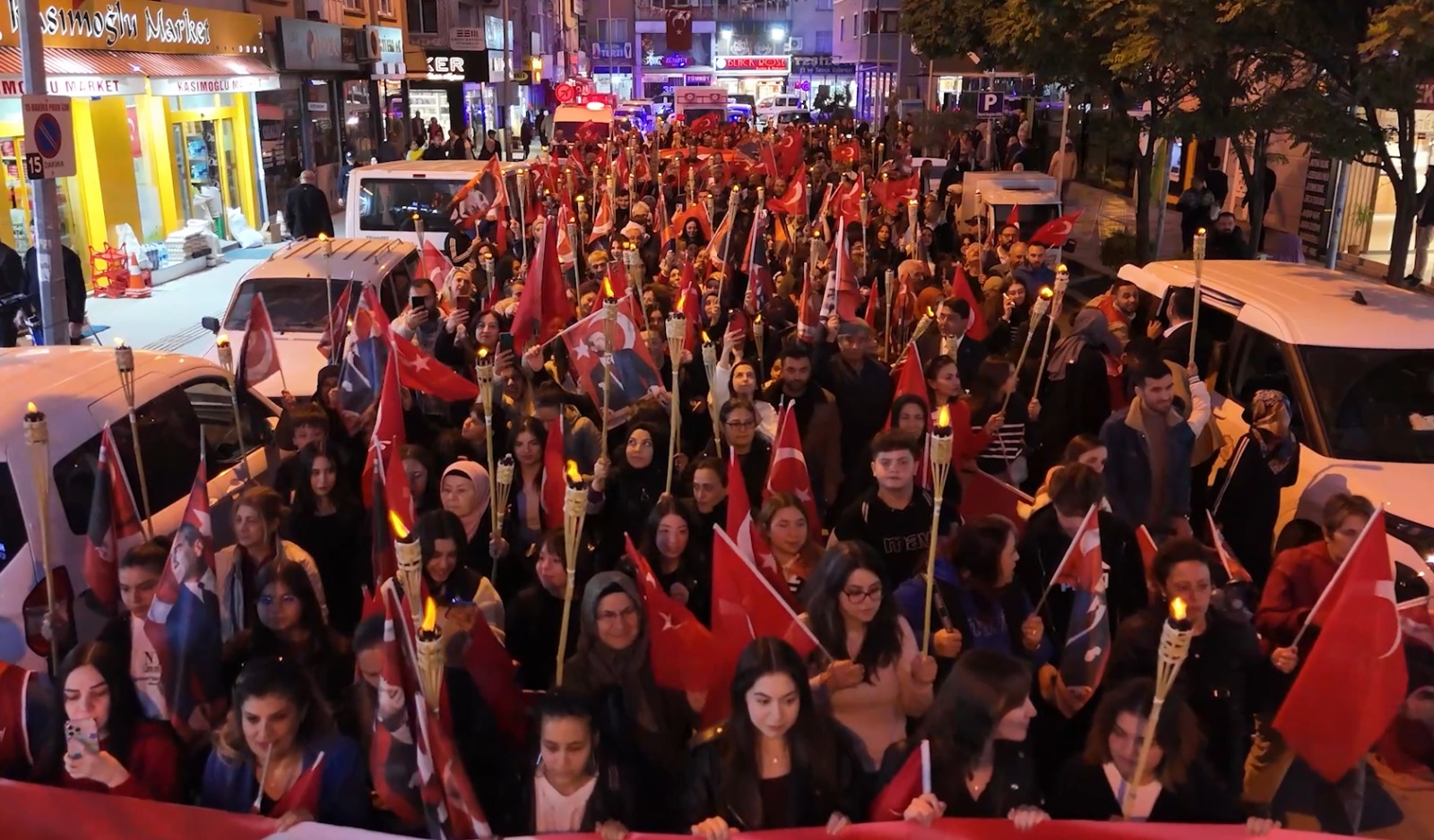 Kırıkkale’de Fener Alayı Yürüyüşüne Yoğun Ilgi (3)