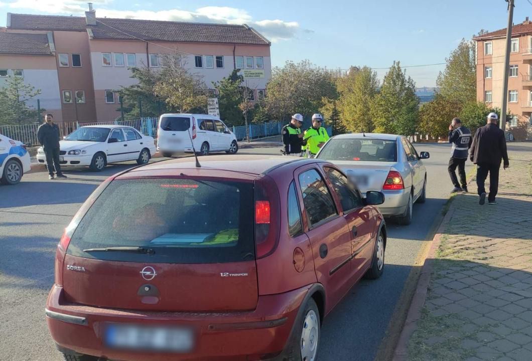 Kırıkkale’de Okulların Çevresinde Sıkı Denetim (1)