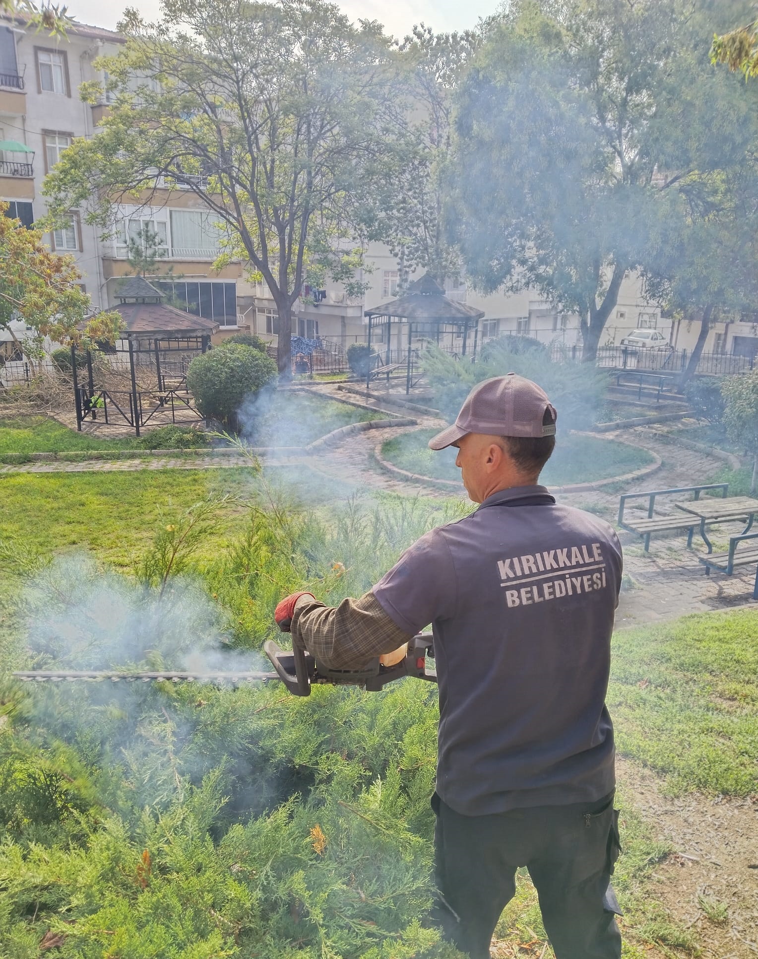 Kırıkkale’de Park Ve Bahçelerde Onarım Ve Yenileme Çalışmaları Devam Ediyor (2)