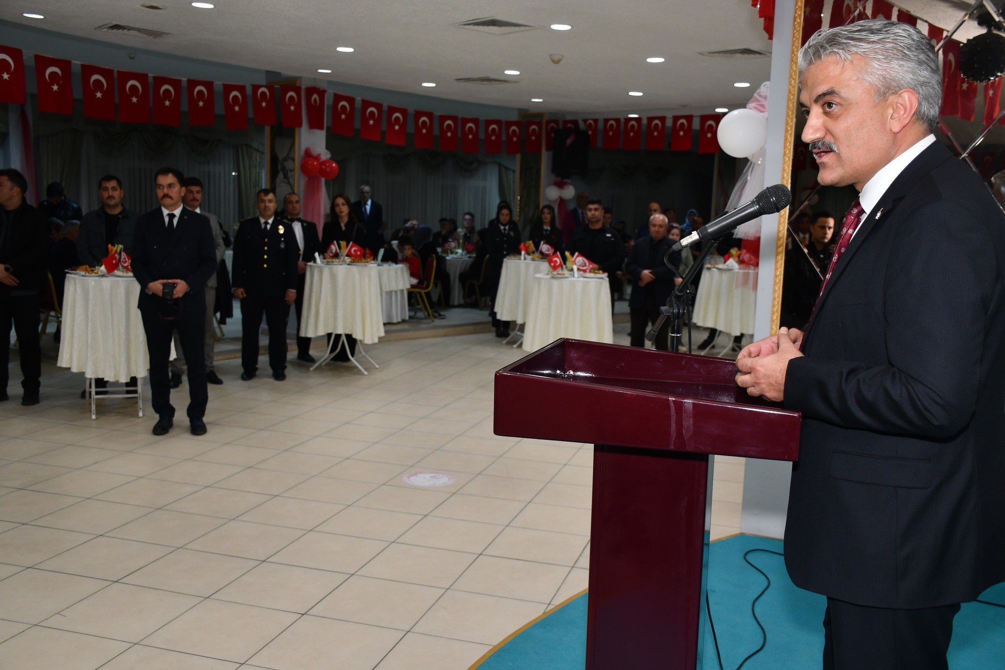 Vali Makas, Bu Millet, Her Zaman Hakkın Ve Adaletin Temsilcisi Oldu (3)