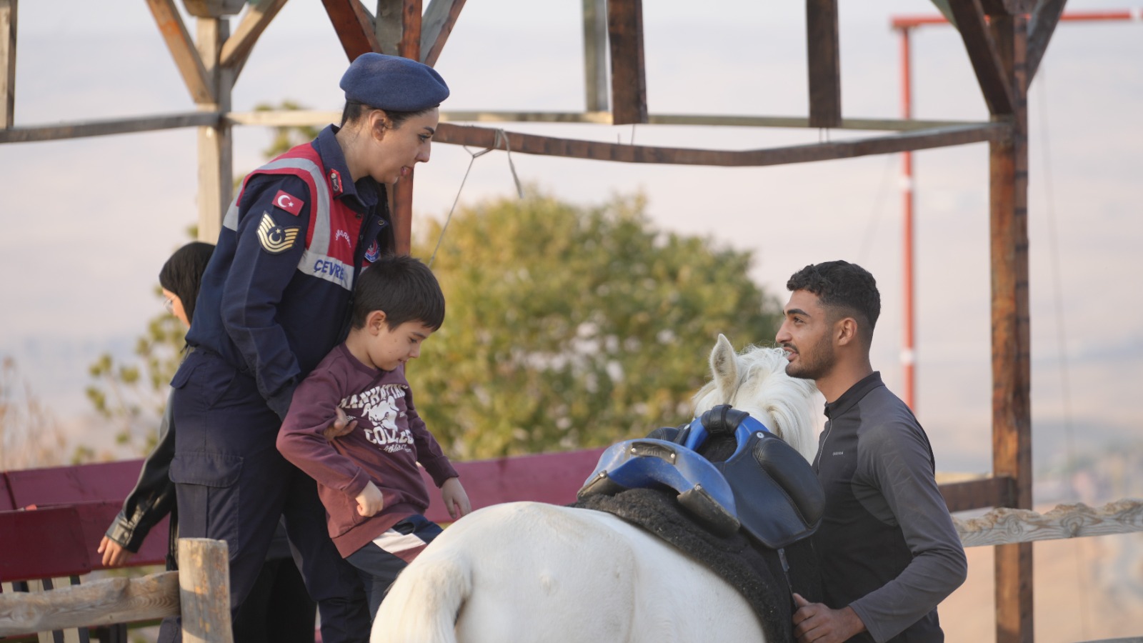 Kırıkkale’de Gökyüzü Uçurtmalarla Renklendi (12)