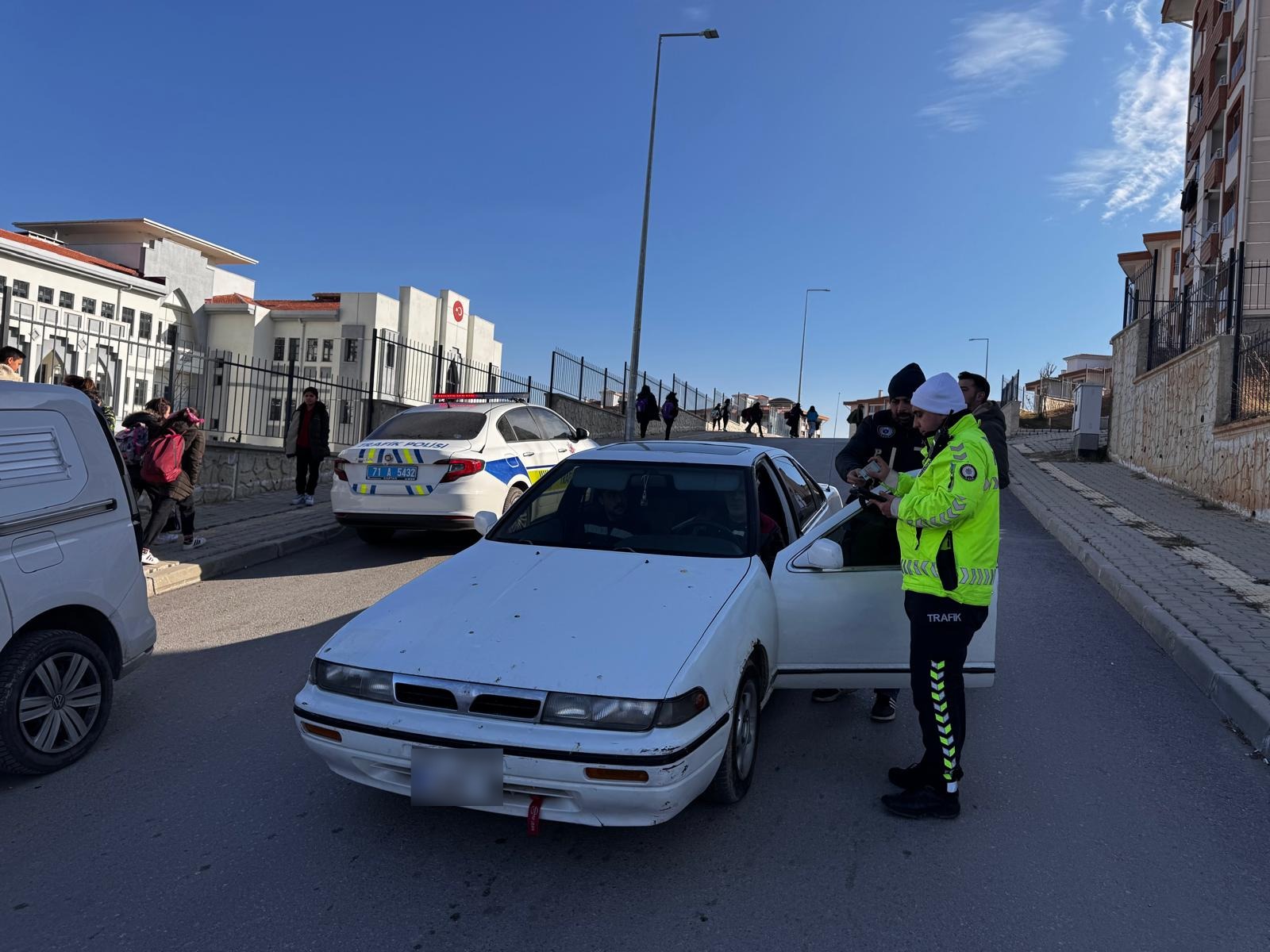 Kırıkkale’de Polisten Denetim Aranan 14 Şahıs Yakalandı (1)