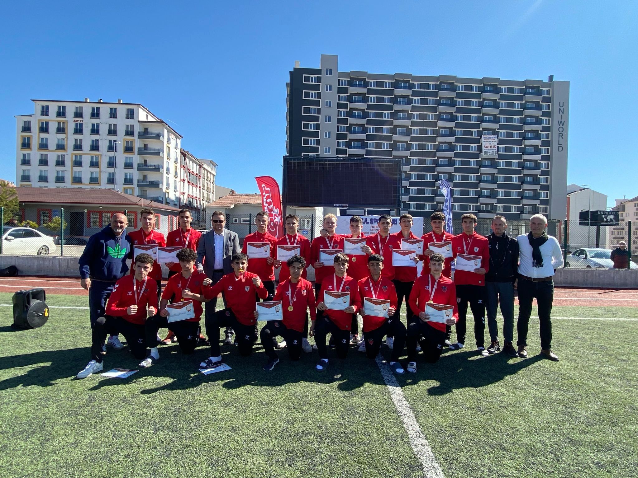 Kırıkkale’de Düzenlenen Okul Sporları Futbol Yarı Final Heyecanı Sona Erdi (2)