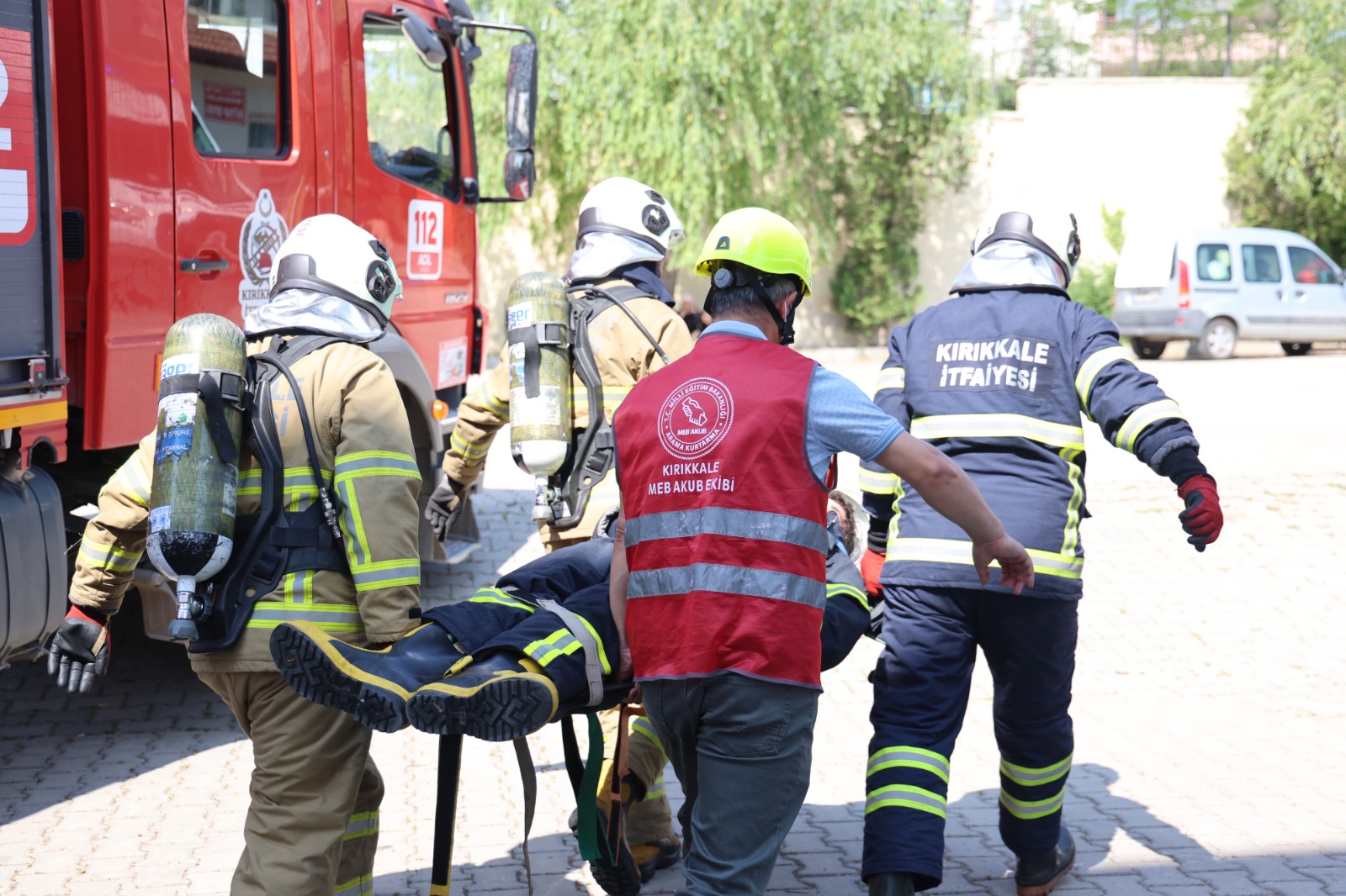 Kırıkkale’de Okulda Gerçeği Aratmayan Yangın Tatbikatı1 (2)