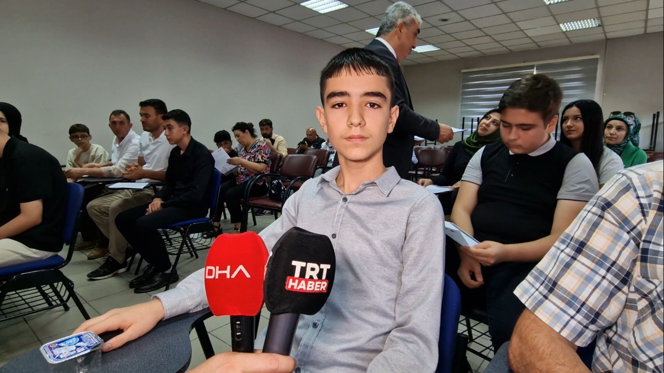 8 Öğrenci Berat Yılmaz